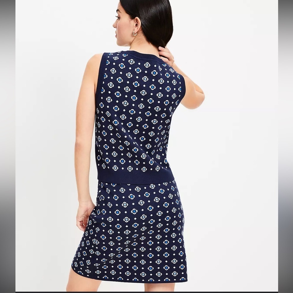 LOFT Navy & White Jacquard Floral Sweater Tank & Mini Skirt Matching Set - Picture 3 of 9